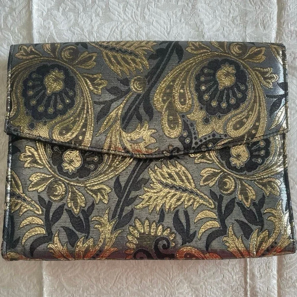 Vintage 1980s Metallic Paisley Brocade Envelope Clutch Purse Leon of California